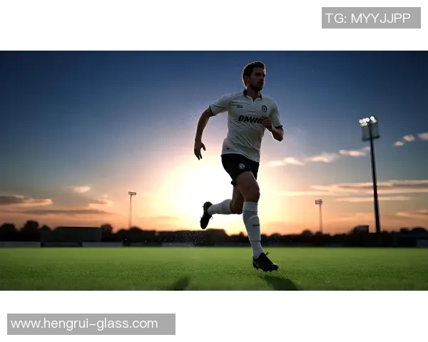 全球足球后卫十大神级球星盘点他们如何主宰绿茵场